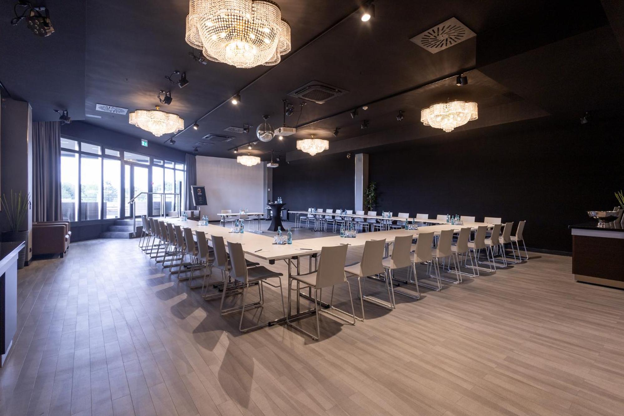 Ginn Hotel Berlin Potsdam Телтов Екстериор снимка